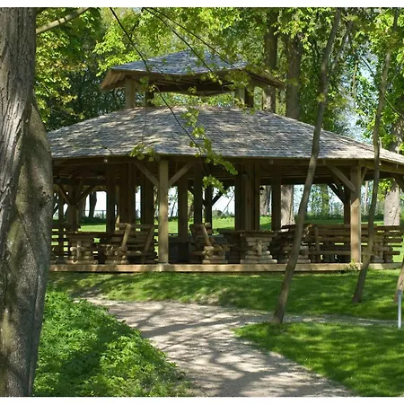 Wieniawa Otel Rekowo (Puck)